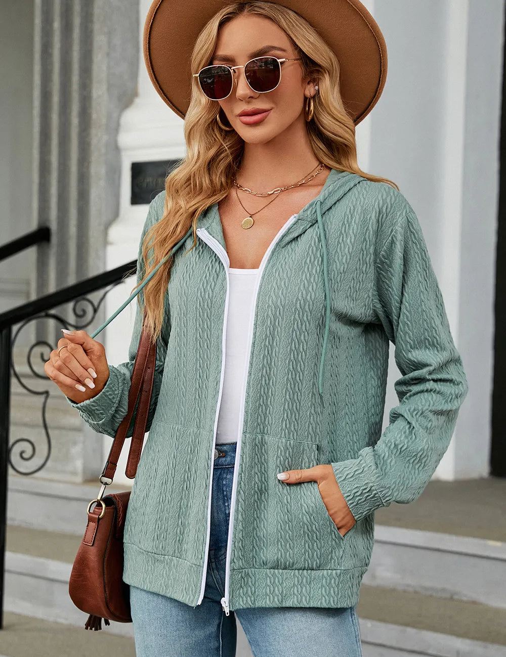 11855c2b-9fc9-407c-a6a5-dc6be3cba716-Max