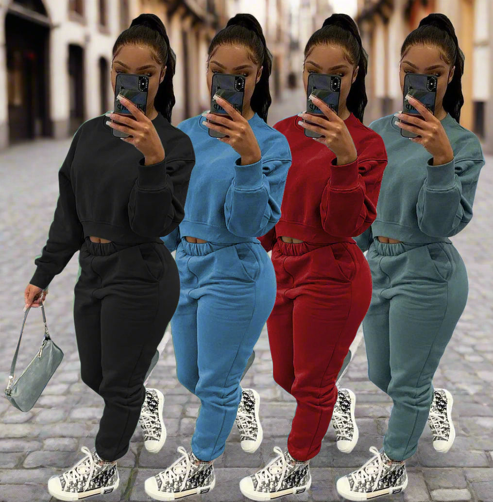 “Solid color. Solid confidence. 💎”Two-piece Track Suit