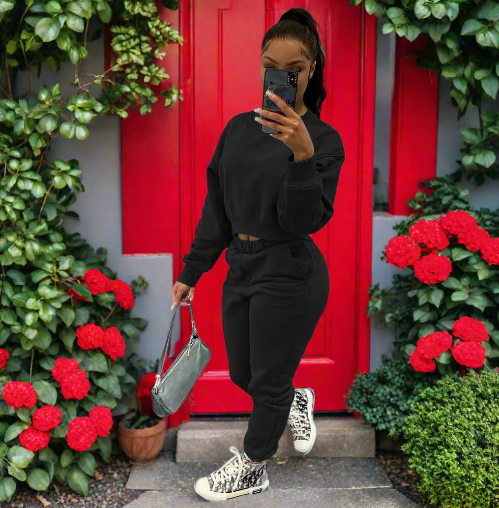“Solid color. Solid confidence. 💎”Two-piece Track Suit