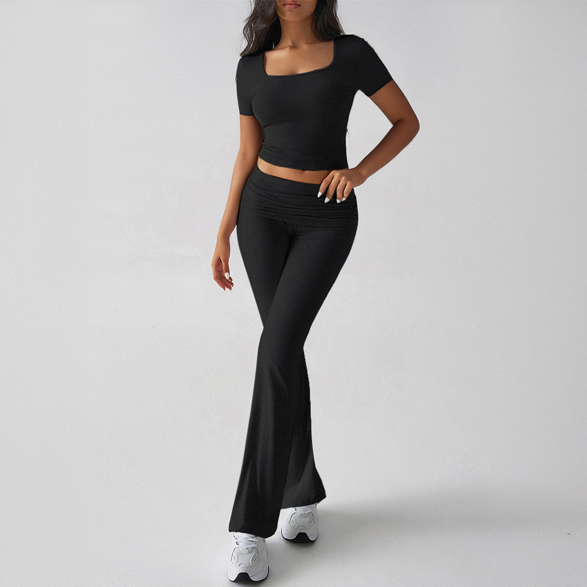 Sports Navel T-shirt & Long Pants