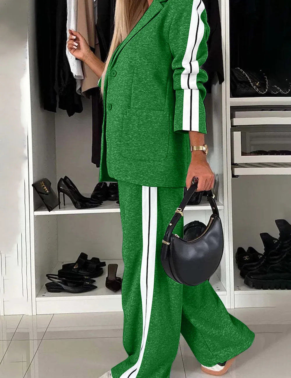 24cbbb66-b7ab-4a9e-abe6-8748654efde4-Max