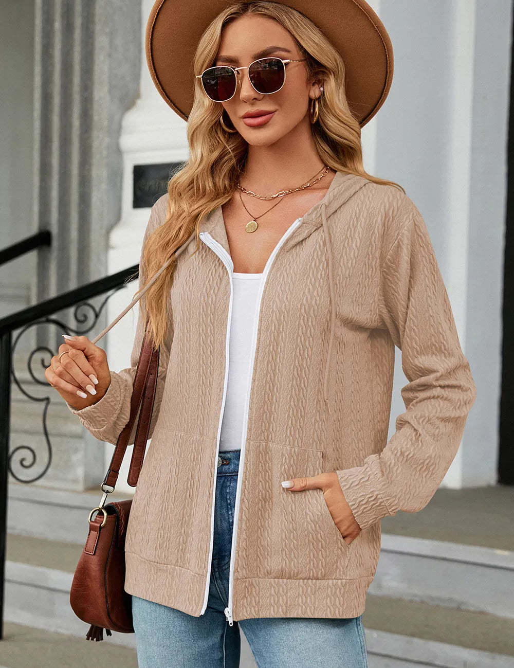 2629a3d9-b300-4baf-a7ec-f23cc1e1e225-Max