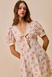 SO ME Floral Lace Trimed Short Sleeves Mini Dress