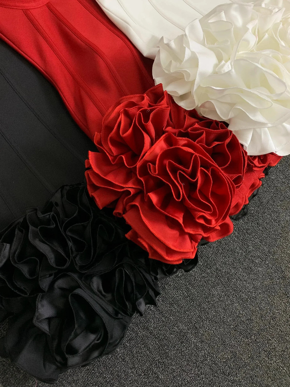 Strapless Laced-Up Back Flower Hem Bodycon Bandage Dress