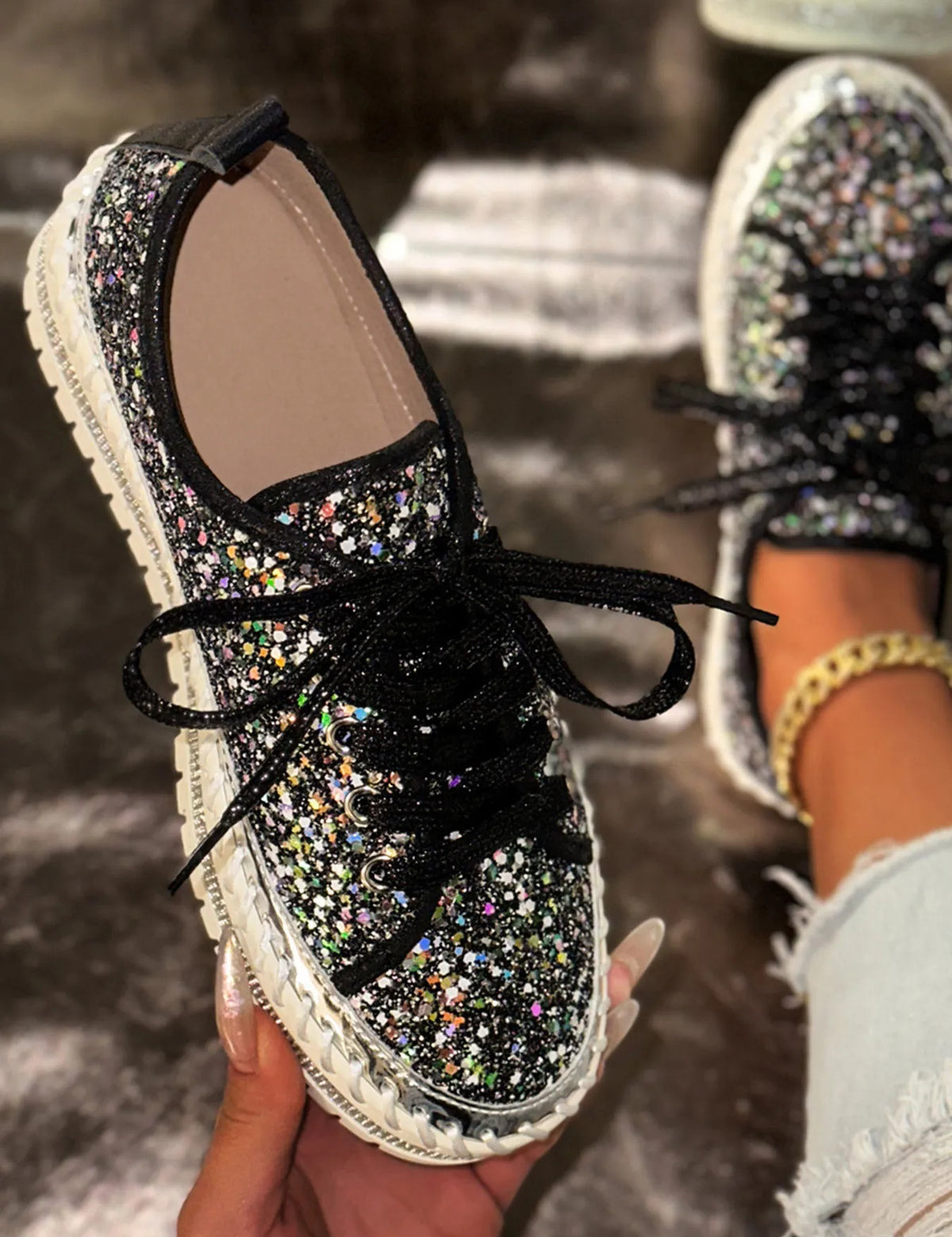 Lace Up Round Toe Platform Sneakers