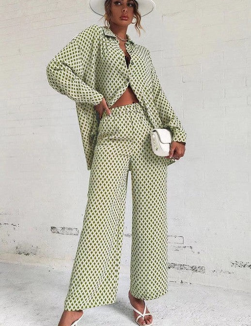 Two piece pant set