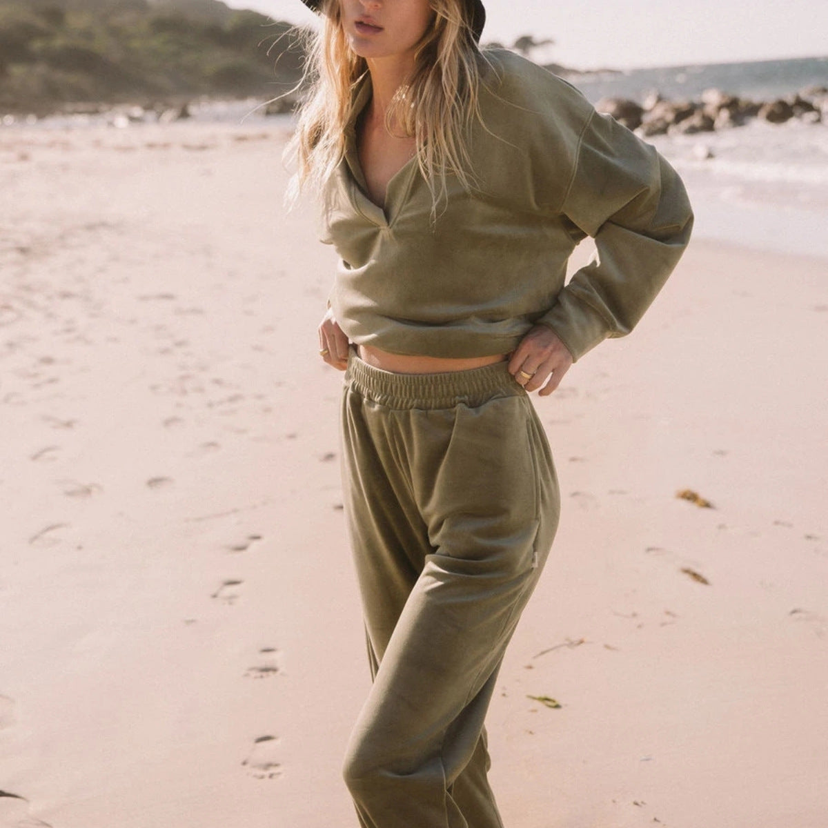 “Cozy never looked this cool. 🔥”  Two-piece Sweater Suit