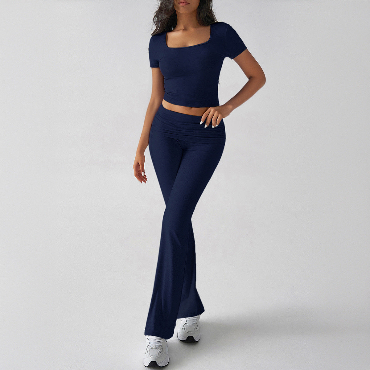 Sports Navel T-shirt & Long Pants