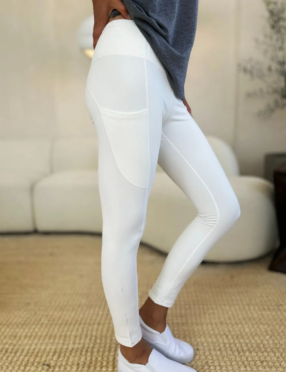 8bb57319-25e3-424f-a8e4-9fc2aa3a9878-Max