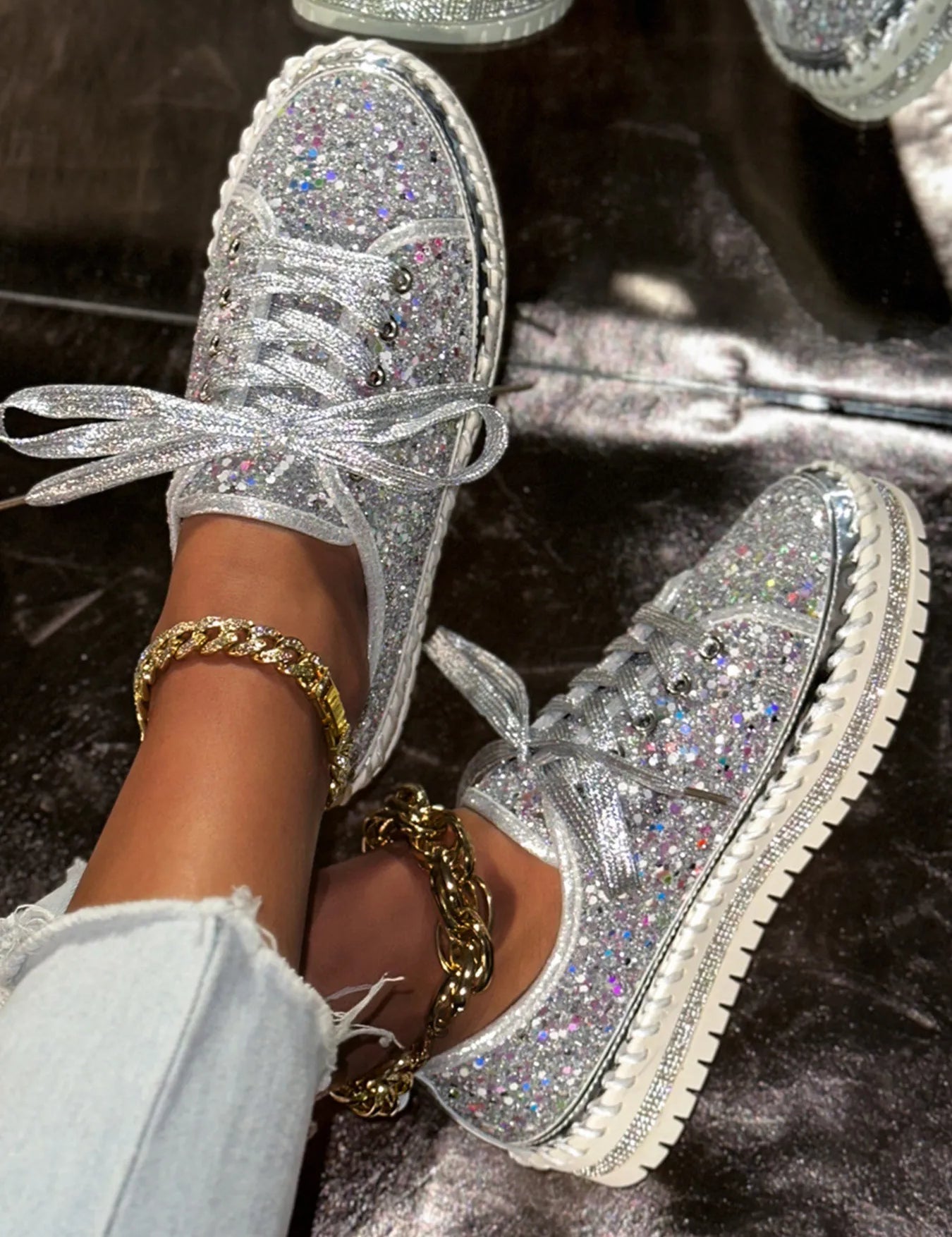 Lace Up Round Toe Platform Sneakers