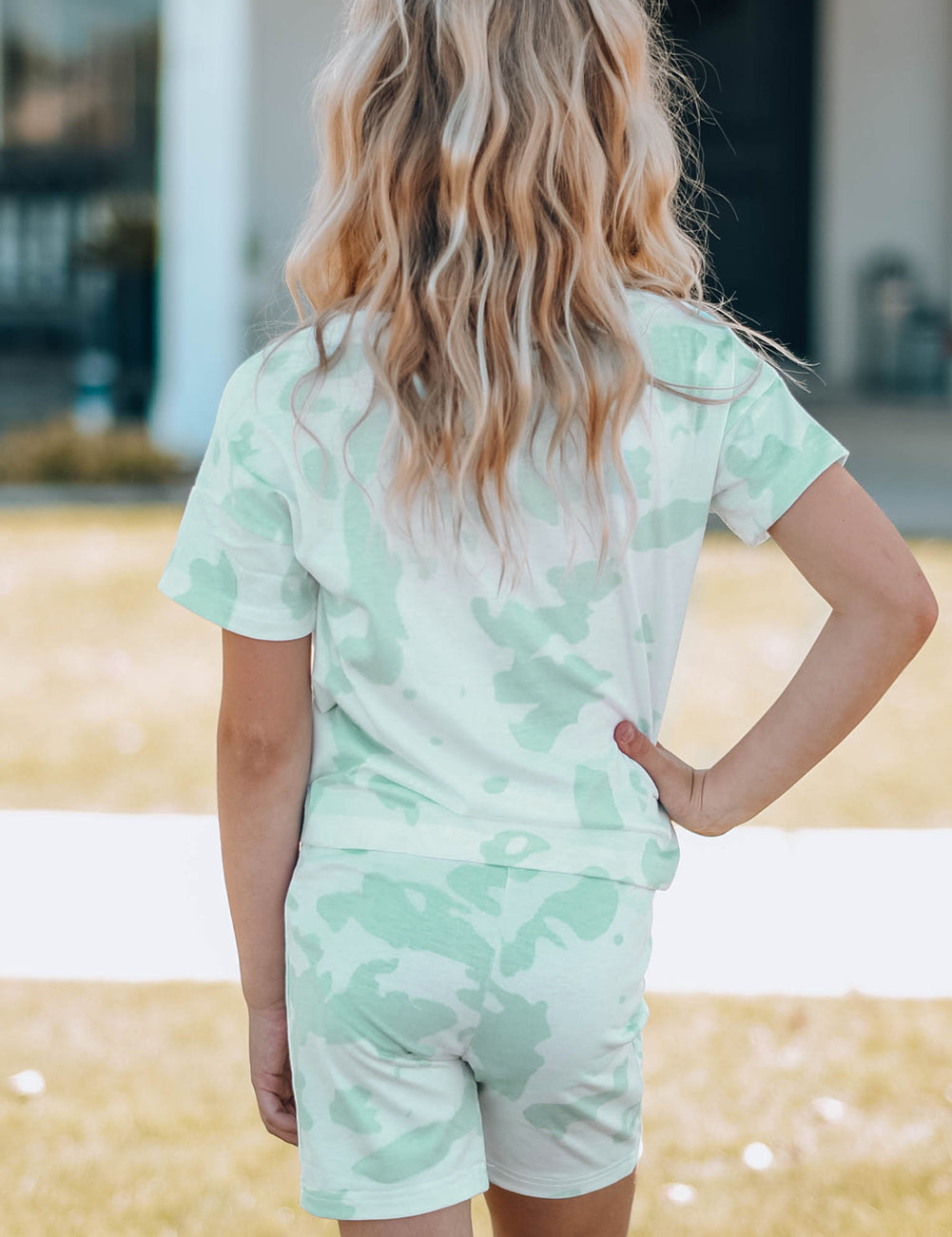 f60e5267047a4d34be25504a719210f3-Max