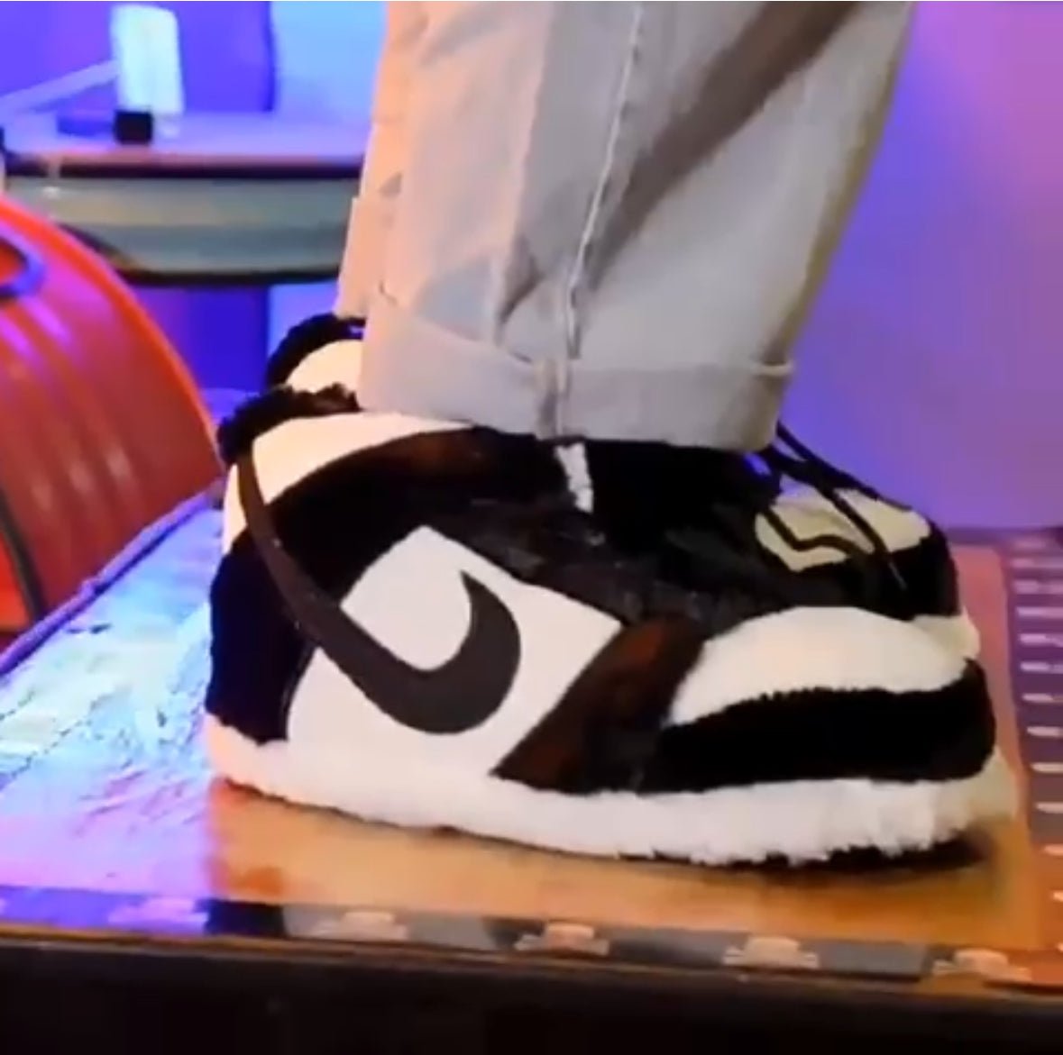 sneaker-slippers-black-and-white-panda-jordan-1-unisex-for-adultskids-8381461.jpg